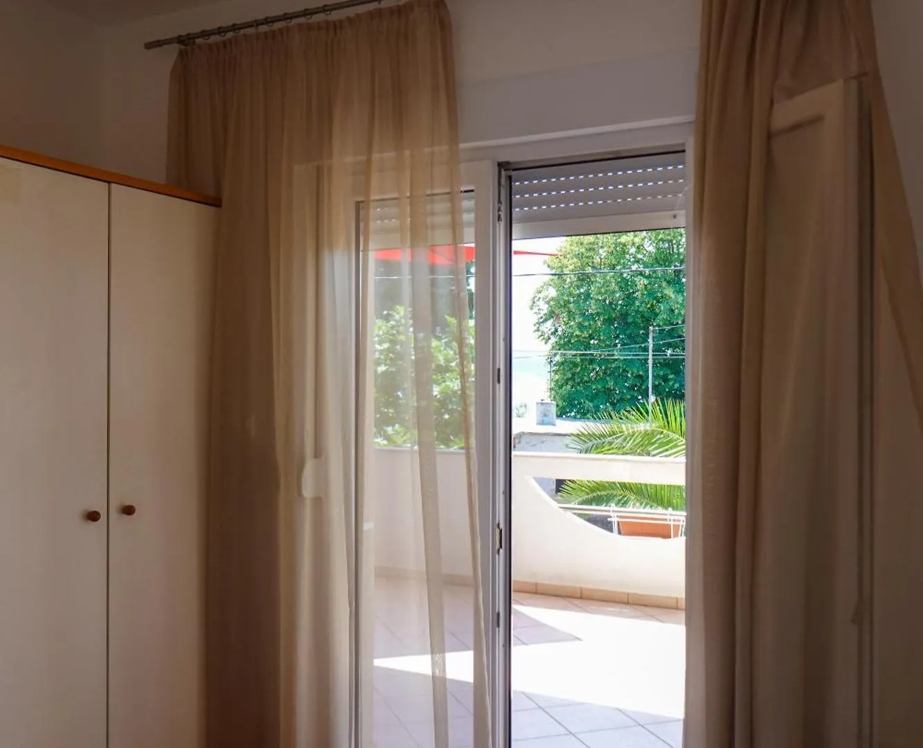Apartments Nikolina Posedarje 0*,