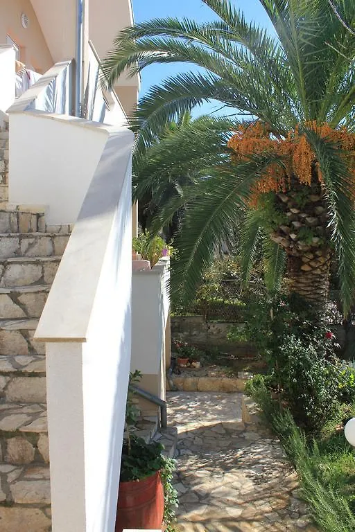 Apartments Nikolina Posedarje Hırvatistan