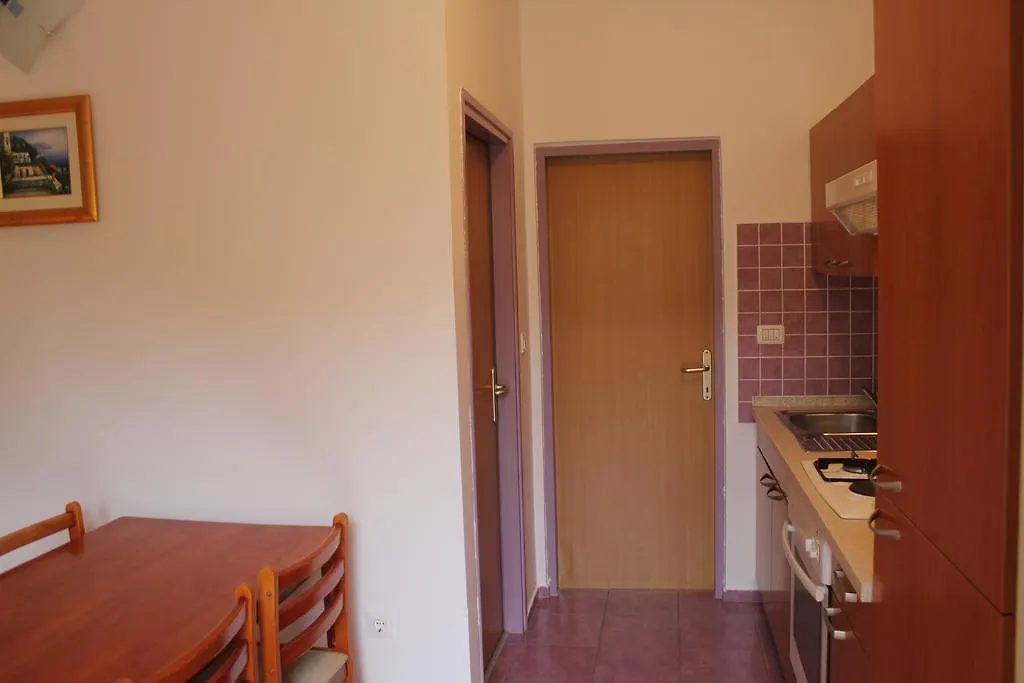 Apartments Nikolina Posedarje